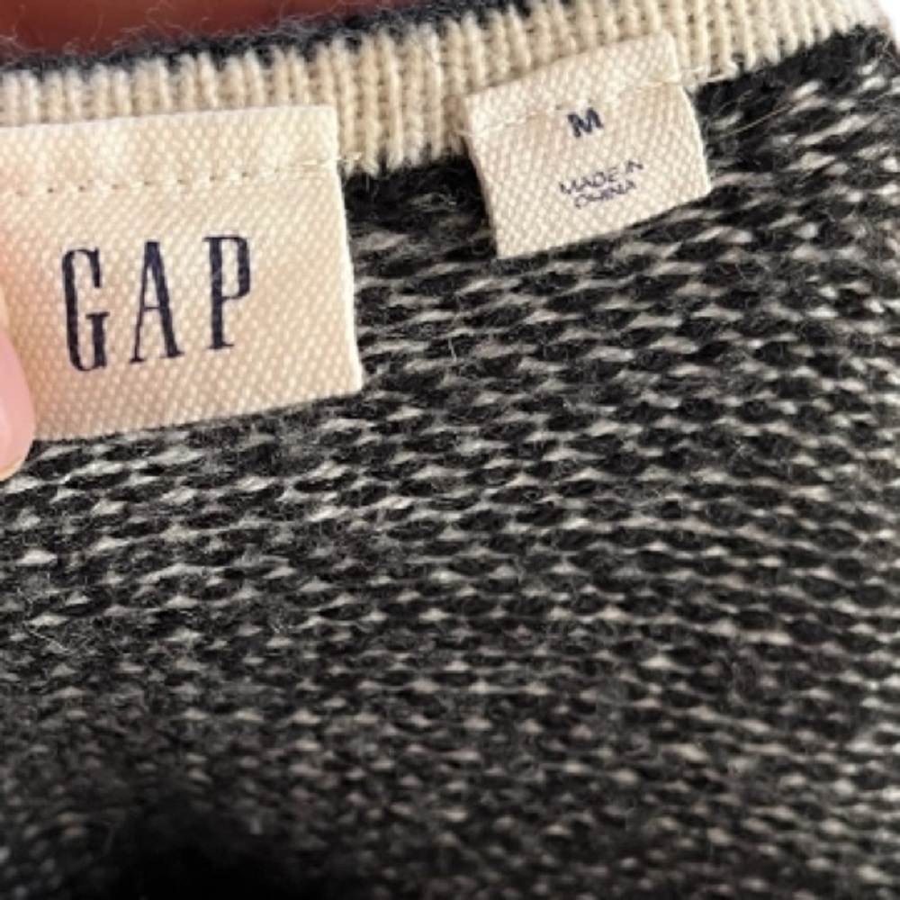Merino wool blend colorblock V-stripe sweater from Gap size m - Picture 4 of 9